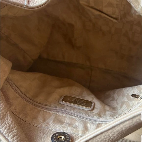 VINTAGE Y2K FURLA SHOULDER BAG - Picture 3 of 3